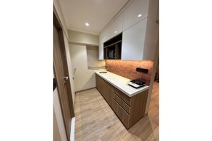 Private kitchen - Skyview A : A Cozy Apartment (Mumbai)
