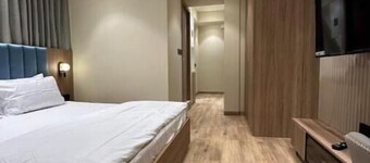 Skyline B : A Cozy Studio Apartment