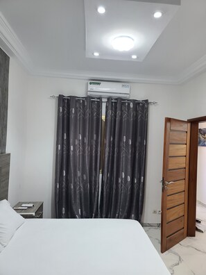 2 Schlafzimmer, Bügeleisen/Bügelbrett, WLAN, Bettwäsche