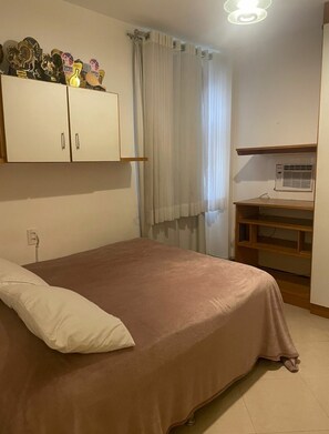 5 bedrooms, WiFi, bed sheets