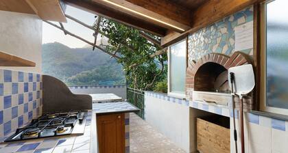 Vincanto Maiori Amalfi Coast Vacation Home with Mountain View, Wi-Fi & Air Conditioning