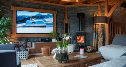 Guesthouse 'Family Room Au Datcha' with Mountain View, Private Terrace and Wi-Fi