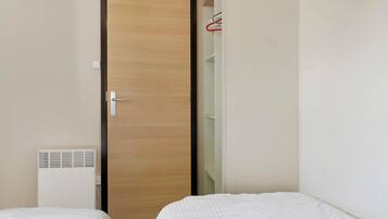 3 bedrooms