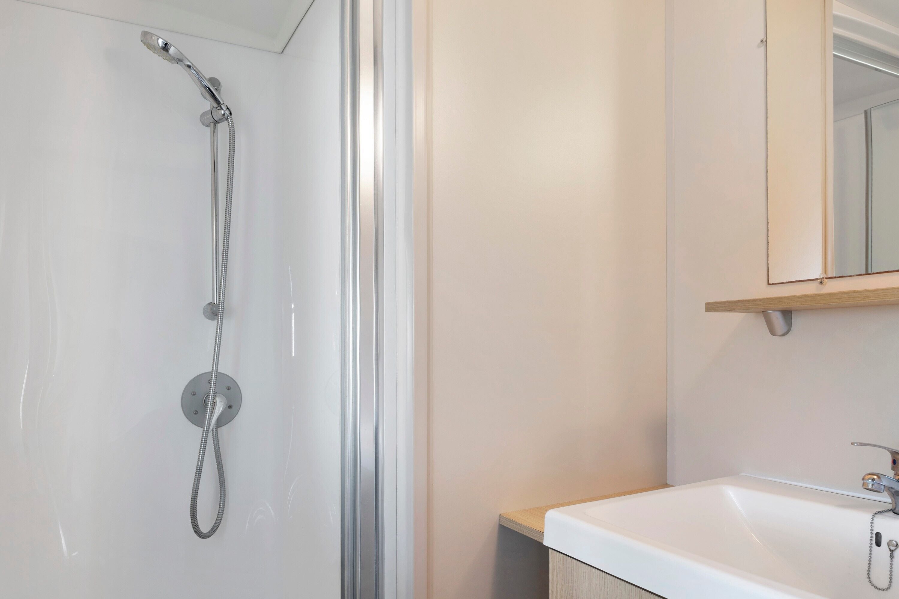 Een douche, een haardroger