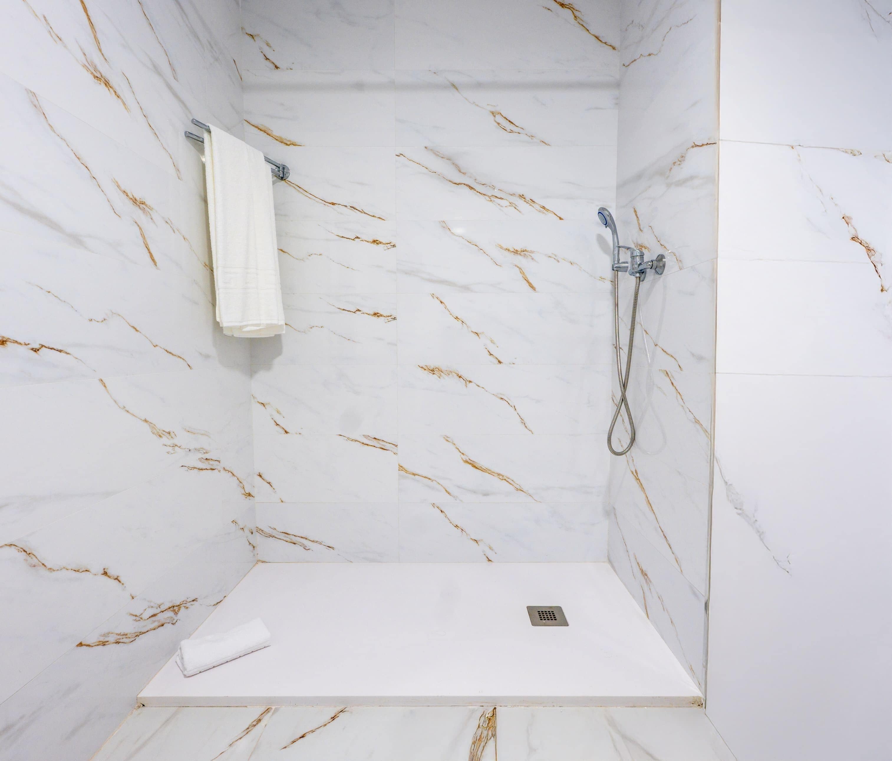 Comfort Room, City View | Bathroom | Towels, soap, shampoo, toilet paper