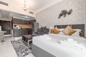 1 غرفة نوم ومكتب ومكواة/لوح كي وواي فاي