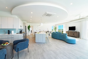 Living area - Ellipse Resort, Grace Bay (Providenciales)