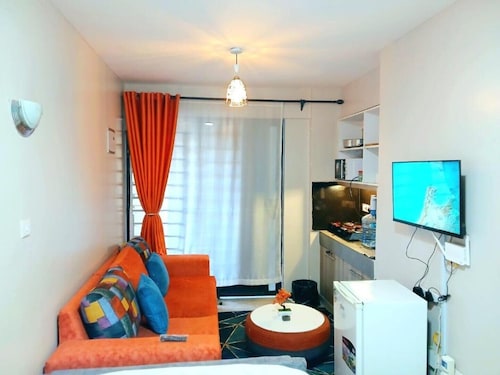 Sleek Studio, Compact Comfort and Prime Location