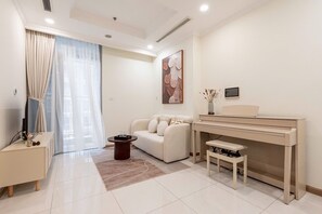 TV - 1BR Landmark 81 Hồ Chí Minh, pool, gym, piano, 60m2, full (Hồ Chí Minh)