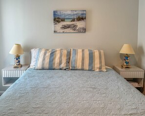 3 bedrooms, desk, iron/ironing board, travel cot