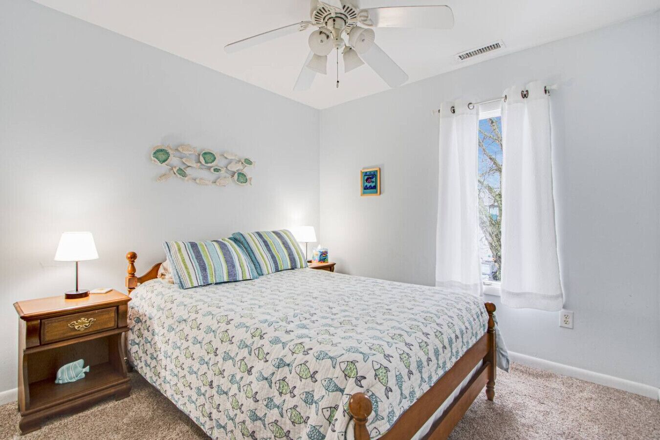 3 camere, una scrivania, ferro/asse da stiro, culla da viaggio