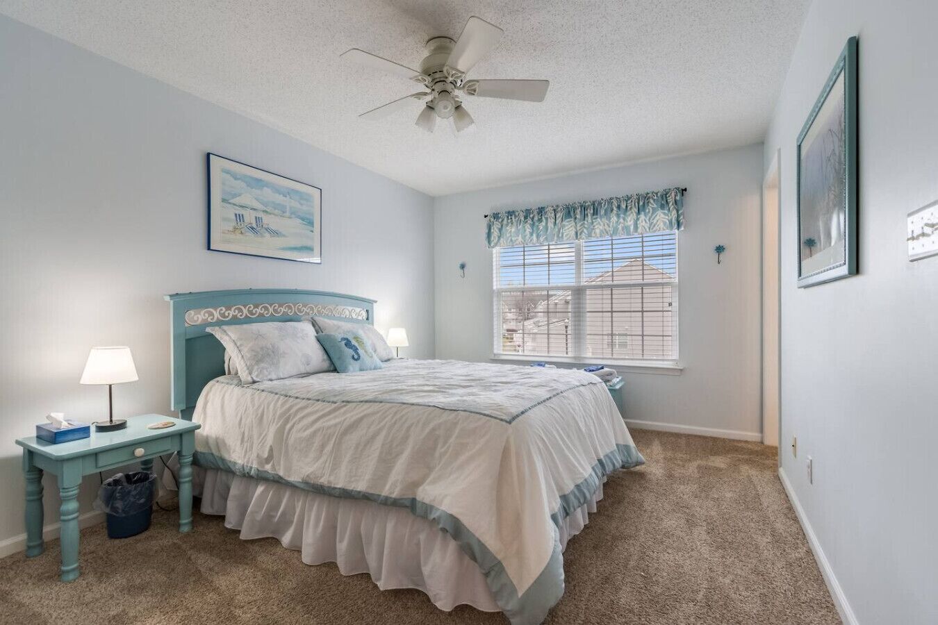 4 Schlafzimmer, Schreibtisch, Bügeleisen/Bügelbrett, Reisekinderbett