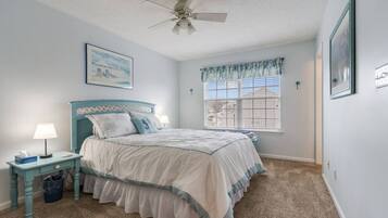 4 Schlafzimmer, Schreibtisch, BĂŒgeleisen/BĂŒgelbrett, Reisekinderbett