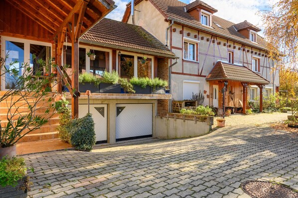 Exterior - Guest Room 'À L'ancienne Boulangerie - Bussard' (Elsenheim)