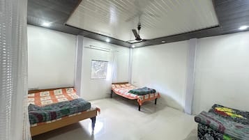 Familien-Dreibettzimmer, Balkon, Bergblick