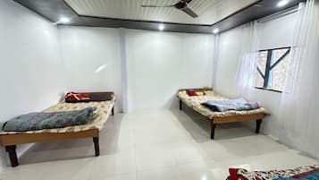 Family Triple Room, Balcony, Mountain View