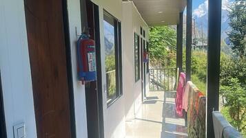 Deluxe Double Room, Balcony, Mountain View