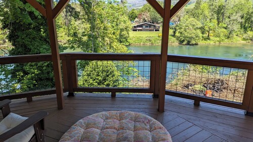 Luxury North Umpqua riverside yurt in Glide, Oregon