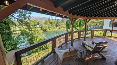 Luxury North Umpqua riverside yurt in Glide, Oregon