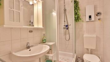 Ducha y secador de pelo