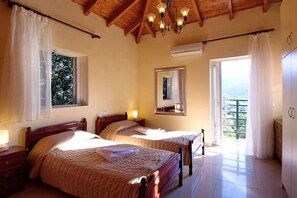 4 makuuhuonetta, silitysrauta/-lauta, Wi-Fi, vuodevaatteet