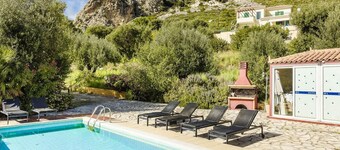 Villa Aliona - Four Bedroom Villa, Sleeps 8