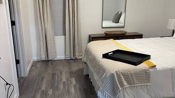 2 bedrooms, iron/ironing board, free WiFi, bed sheets