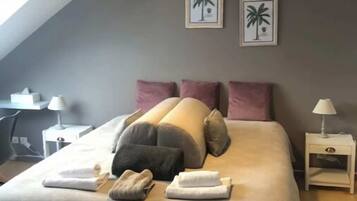 1 多间卧室、免费 WiFi、床单