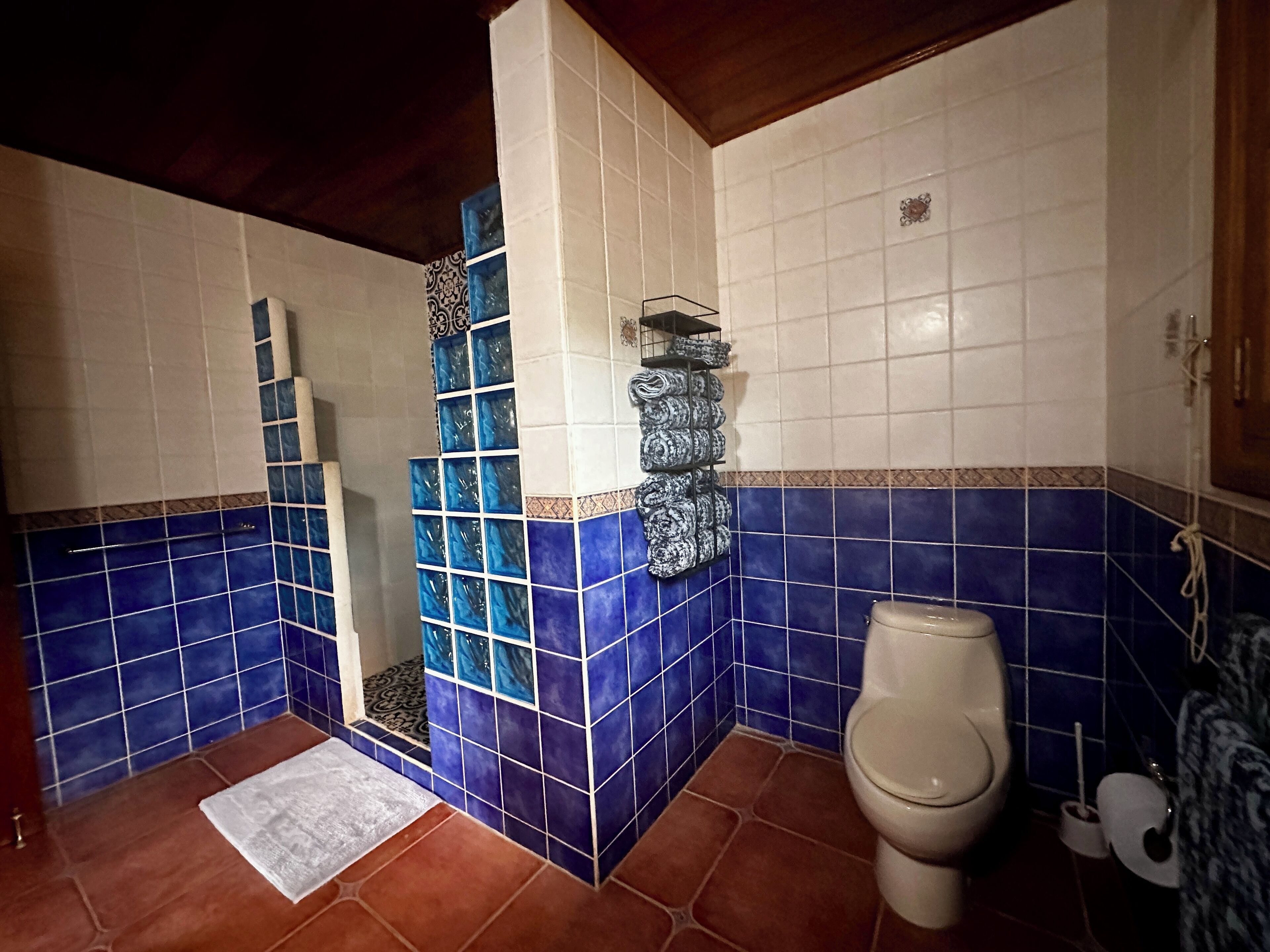 Towels, toilet paper