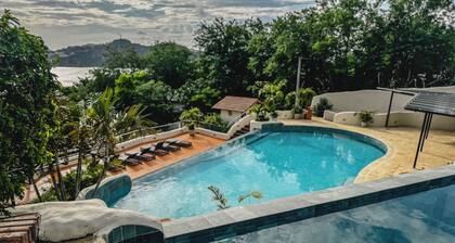 Panoramic Bay & Forest Views Pelican Eyes Studio WiFi, AC in San Juan Del Sur