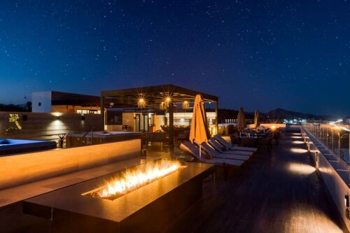 Relájate y desconecta: tu oasis con alberca y jacuzzi