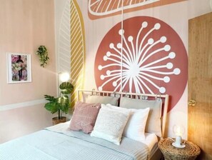 2 bedrooms, internet, bed sheets