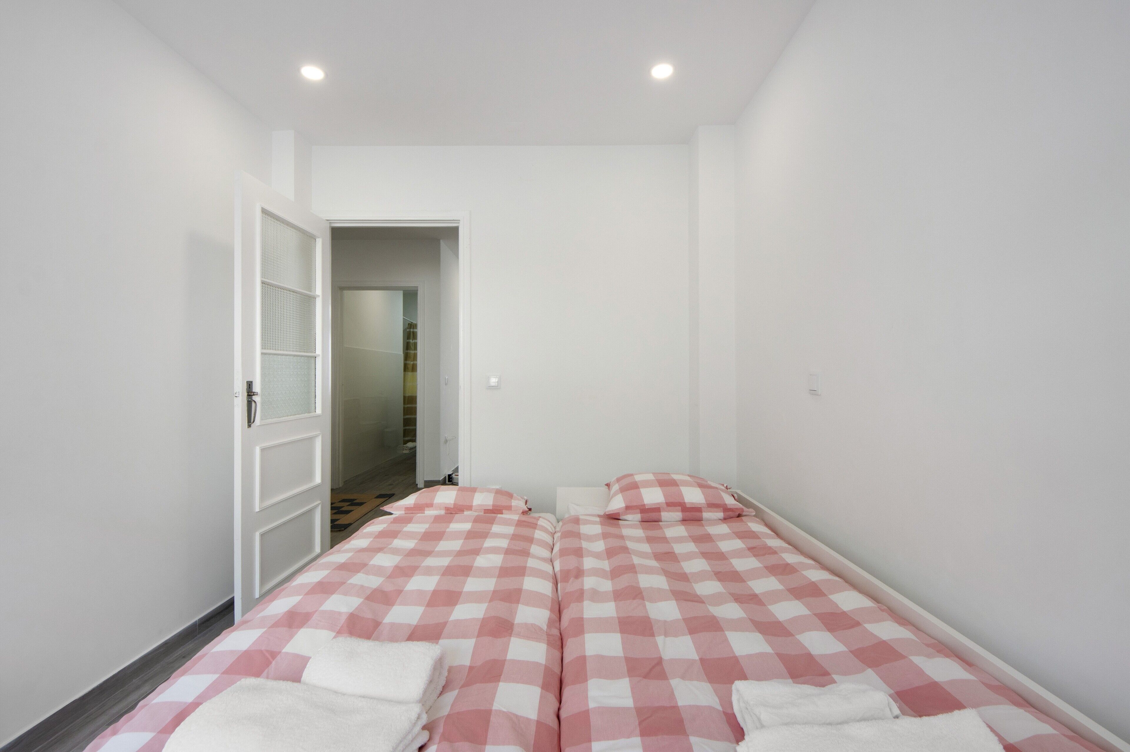 4 habitaciones, wifi y ropa de cama 