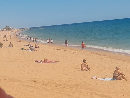 Apartment 'Furadouro 30 Meters from the Beach' with Wi-Fi and Air Conditioning