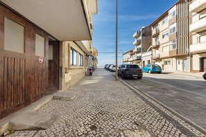 Exterior - Apartment 'Furadouro 30 Meters from the Beach' with Wi-Fi and Air Conditioning (Ovar)