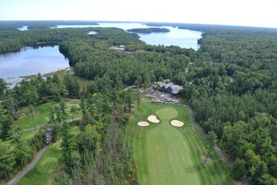 Charming 3-bedroom condo on Lake Joseph with Golf Course