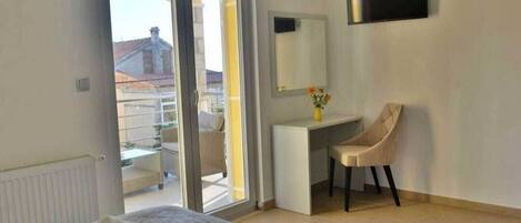 1 quarto, ferros/tábuas de passar roupa, Wi-Fi, roupa de cama