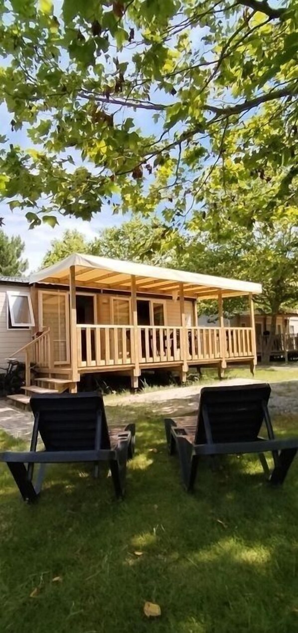 Comfort Mobile Home, Park View | Terrace/patio