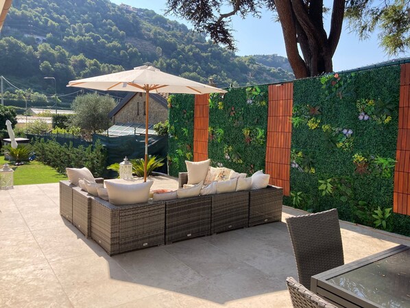 Outdoor dining - 2 bedroom apartment with private pool, tennis & padel, near the sea (VALLECROSIA)