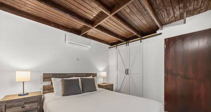 Private Pool Pet-friendly Steps to the Beach