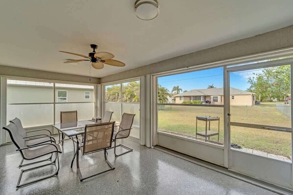 Dining - Modern Comfort 3BR 2BA Home in Port Charlotte (Port Charlotte)