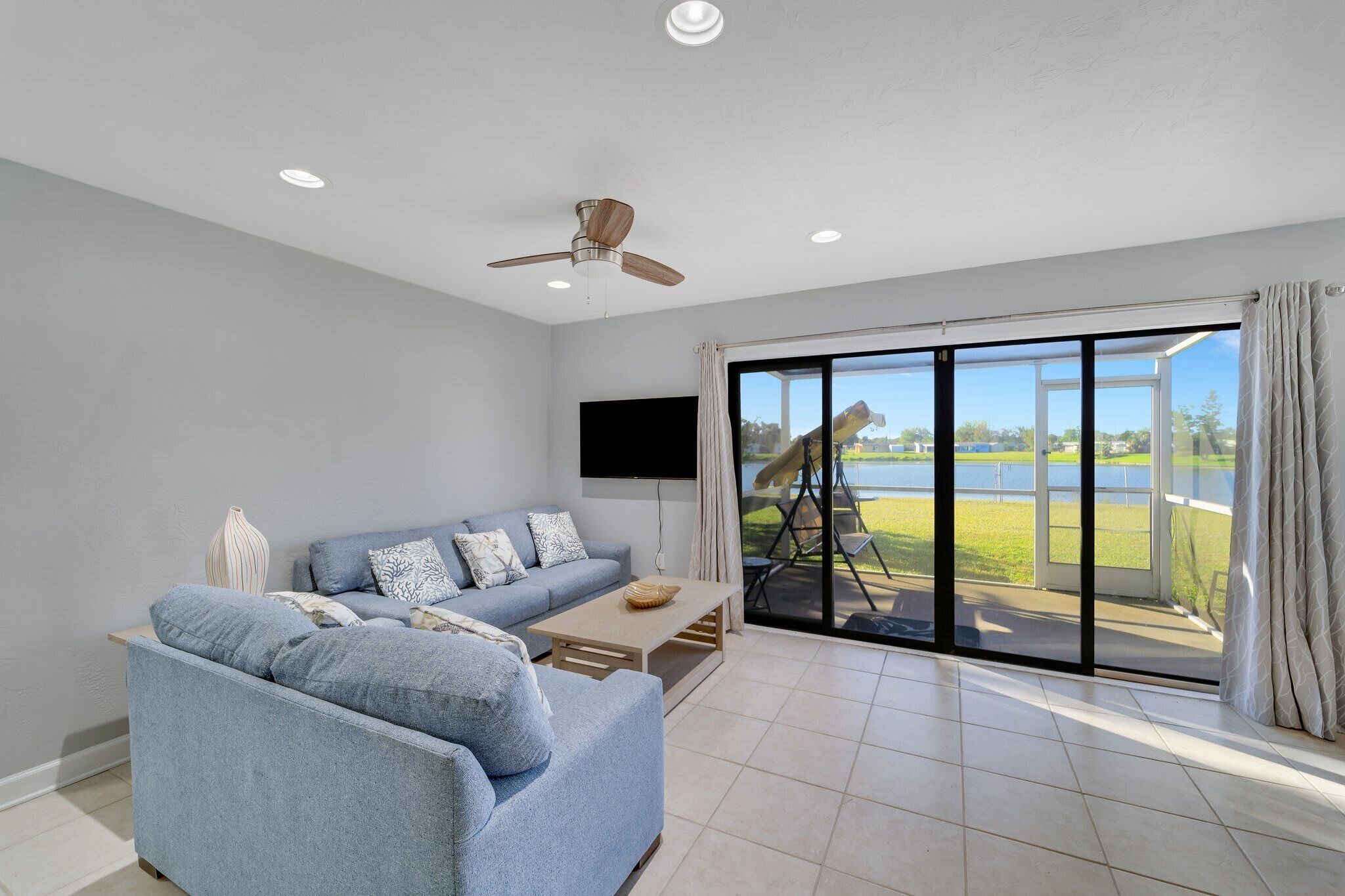 تلفزيون، مكتب