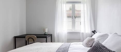 Desk, iron/ironing board, free WiFi, bed sheets