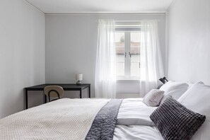 2 chambres, bureau, fer et planche à repasser, Wi-Fi gratuit