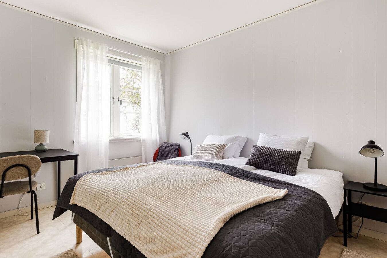 2 多间卧室、办公桌、熨斗/熨衣板、免费 WiFi