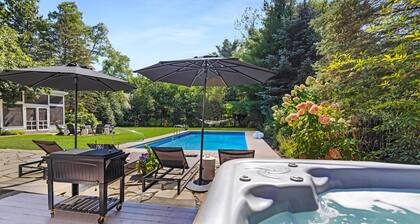 Harbor Country Poolside