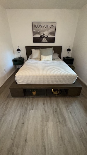 2 bedrooms, WiFi, bed sheets