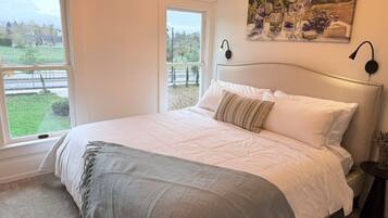 Escritorio, wifi, ropa de cama