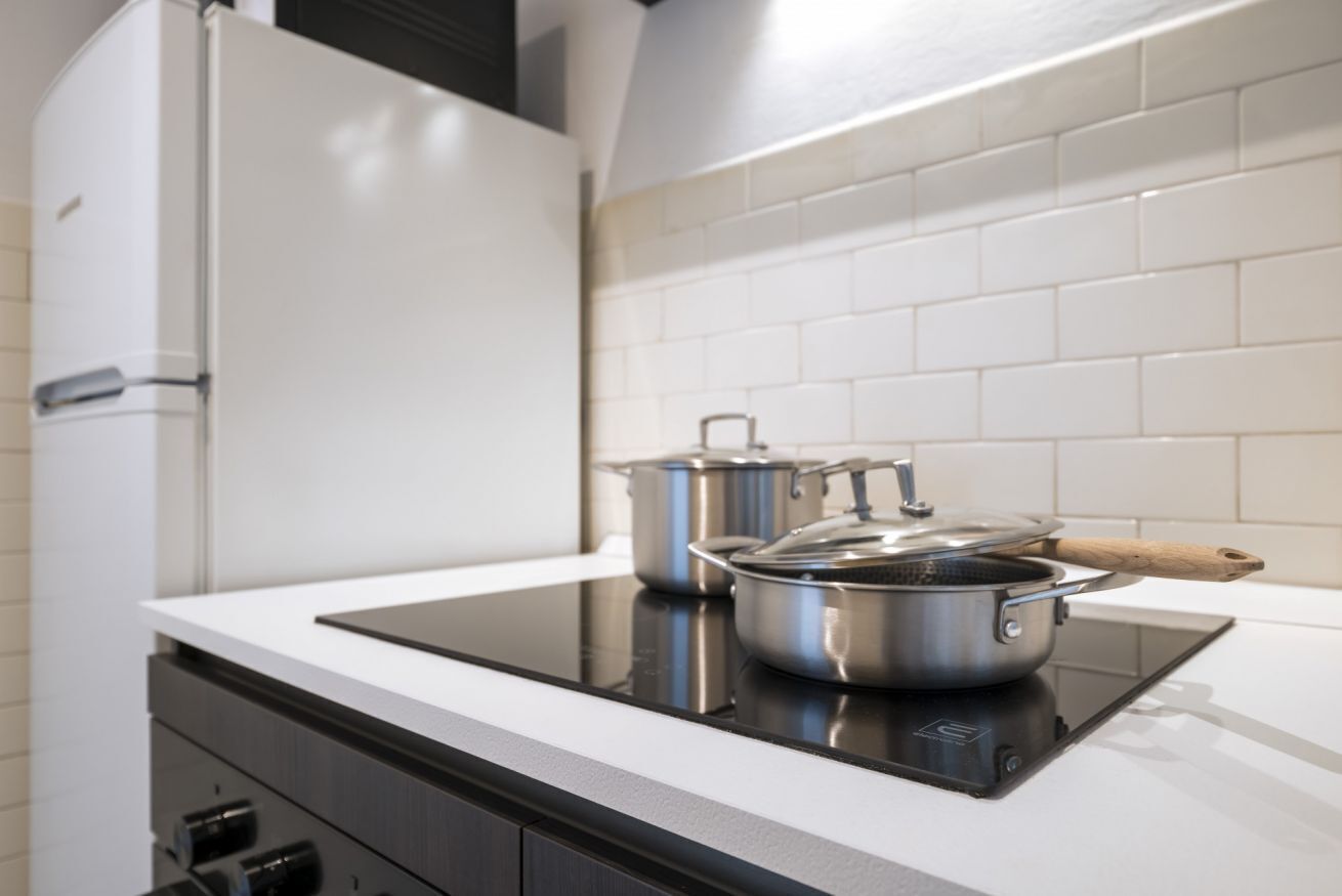 Kühlschrank, Mikrowelle, Geschirrspüler