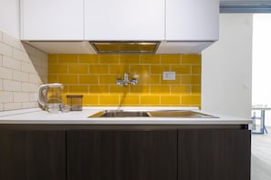 Kühlschrank, Mikrowelle, Geschirrspüler